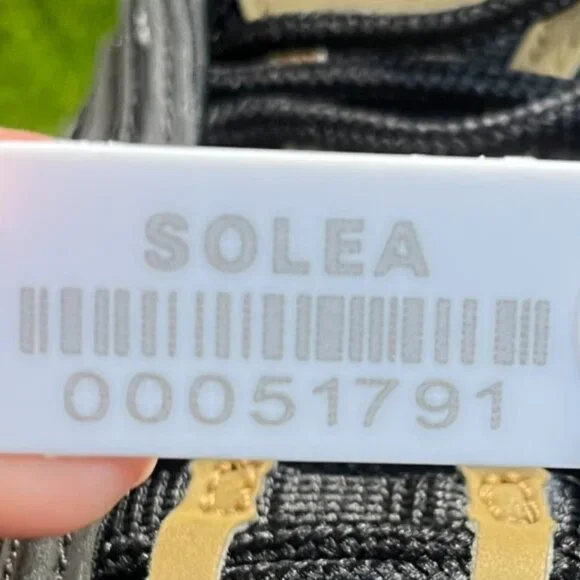 Nike Air Max 97 QS Boys Size 5.5Y Gold Black Walking Running Shoes Sneakers - Picture 10 of 10